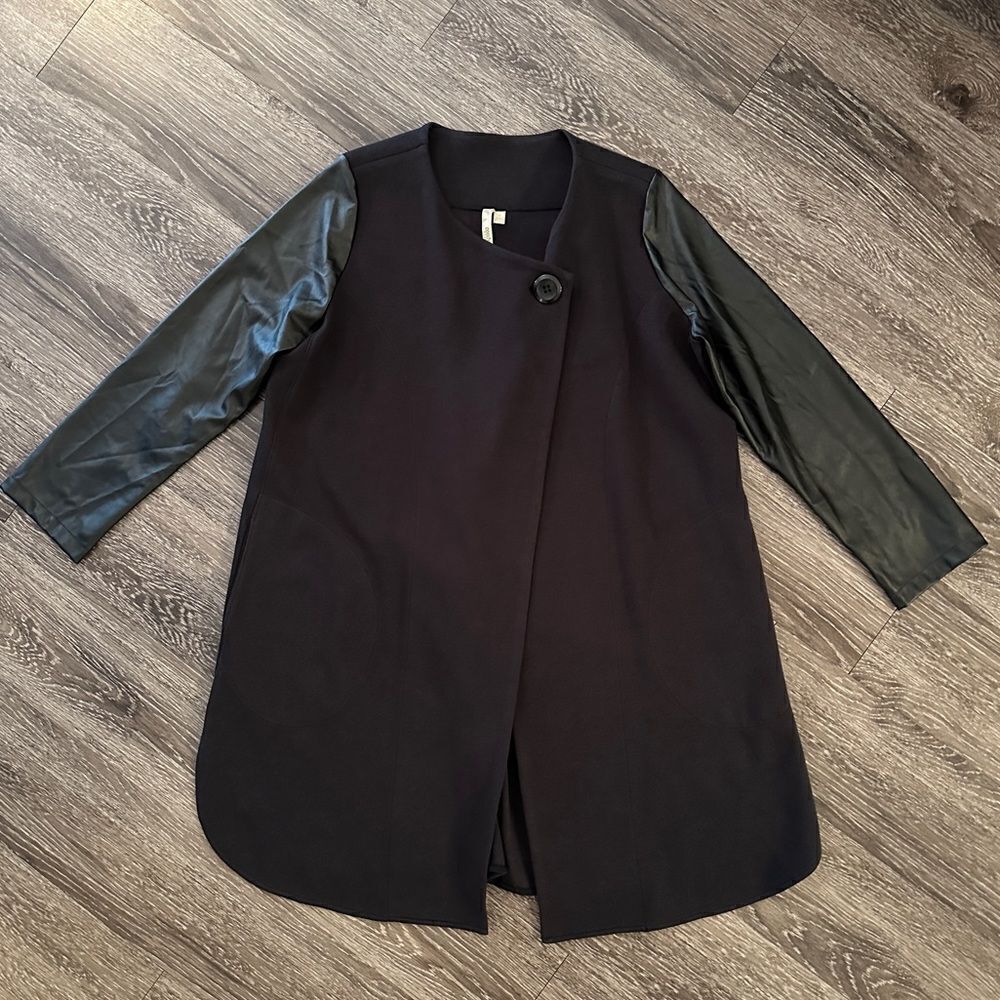 Comfy USA faux leather sleeve draped jacket